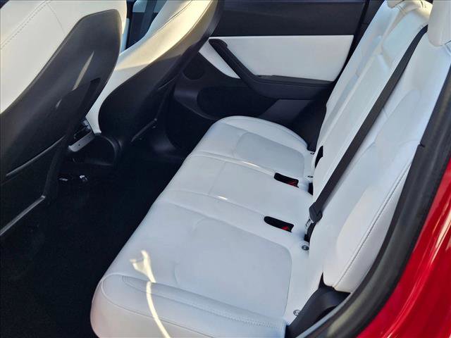 Used 2022 Tesla Model Y Long Range image 20