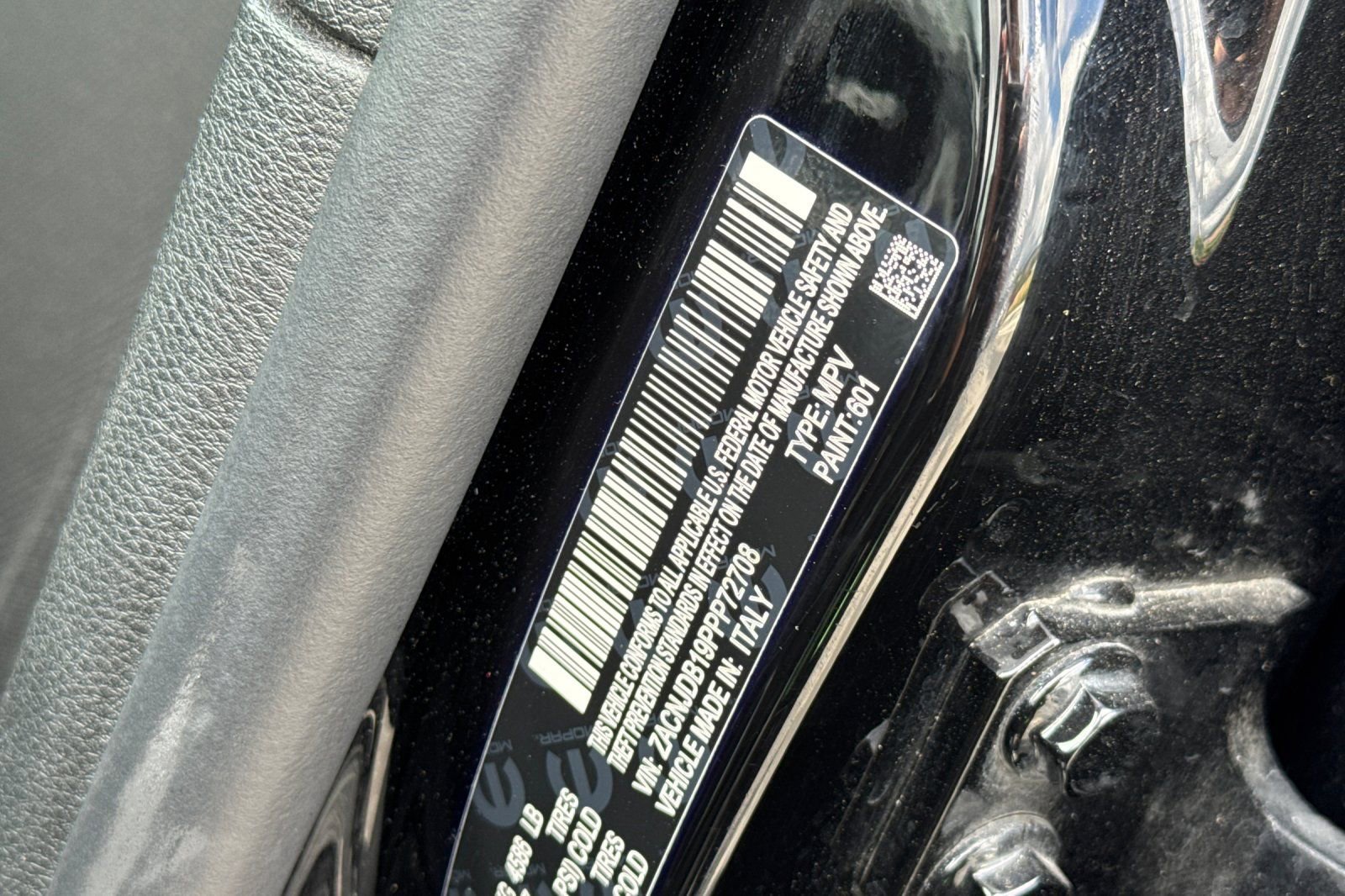 Used 2023 Jeep Renegade Latitude AWD/4WD image 35