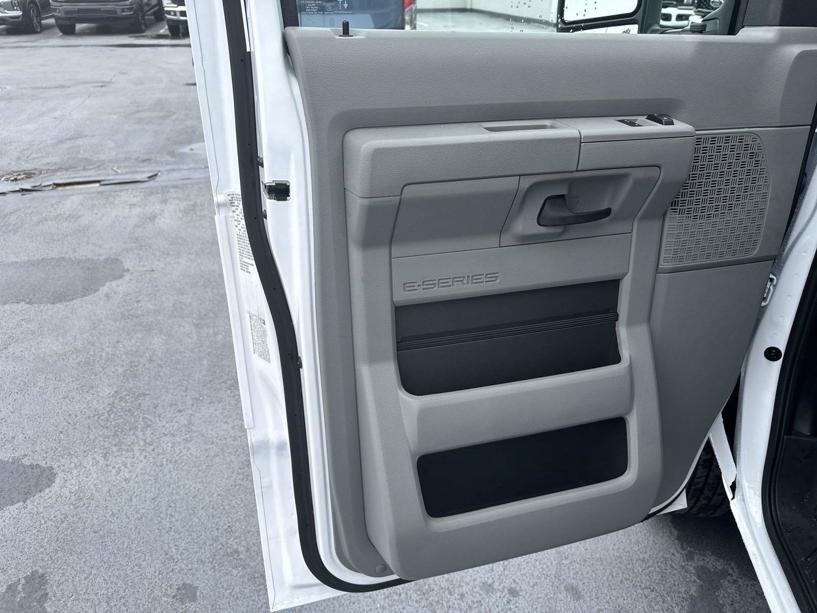 New 2025 Ford E-350 and Econoline 350 Super Duty w/ Power Equipment Group RWD image 10