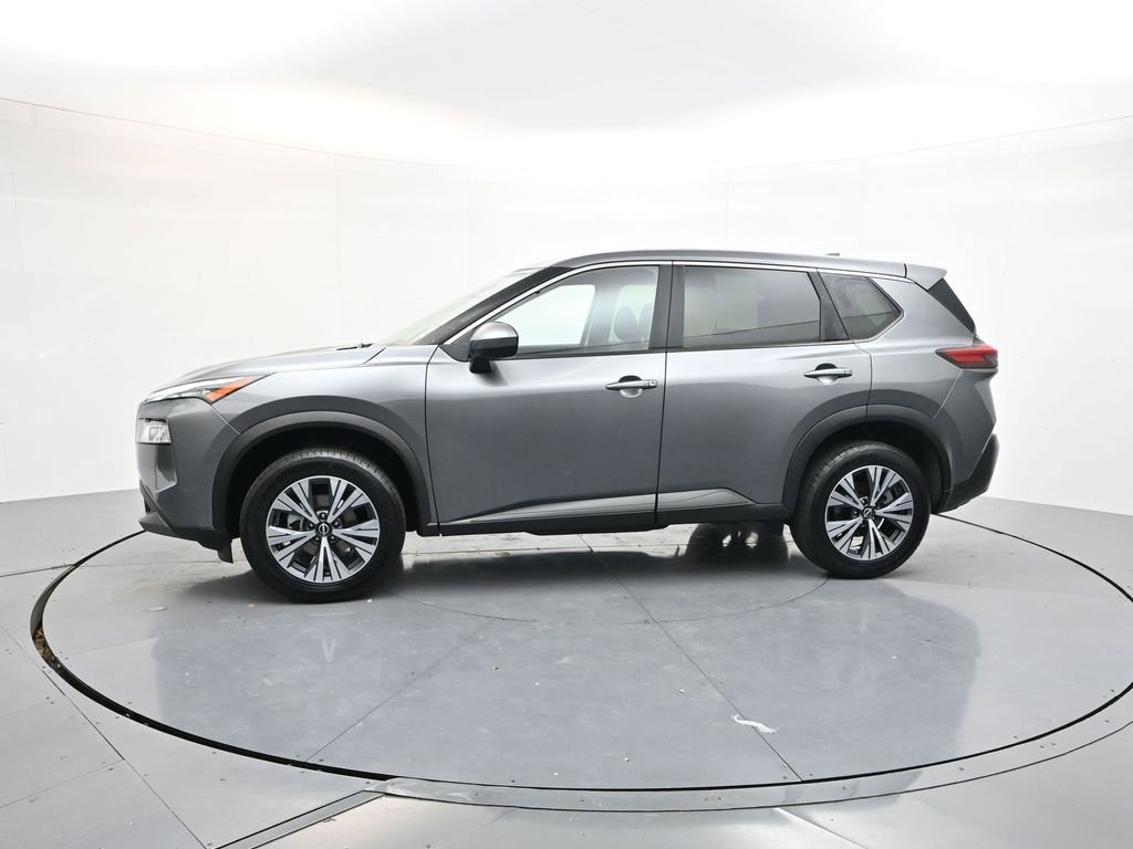 Used 2023 Nissan Rogue SV image 4