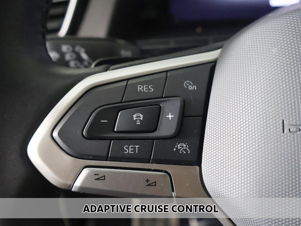 Used 2024 Volkswagen Atlas Peak Edition SEL AWD/4WD image 5