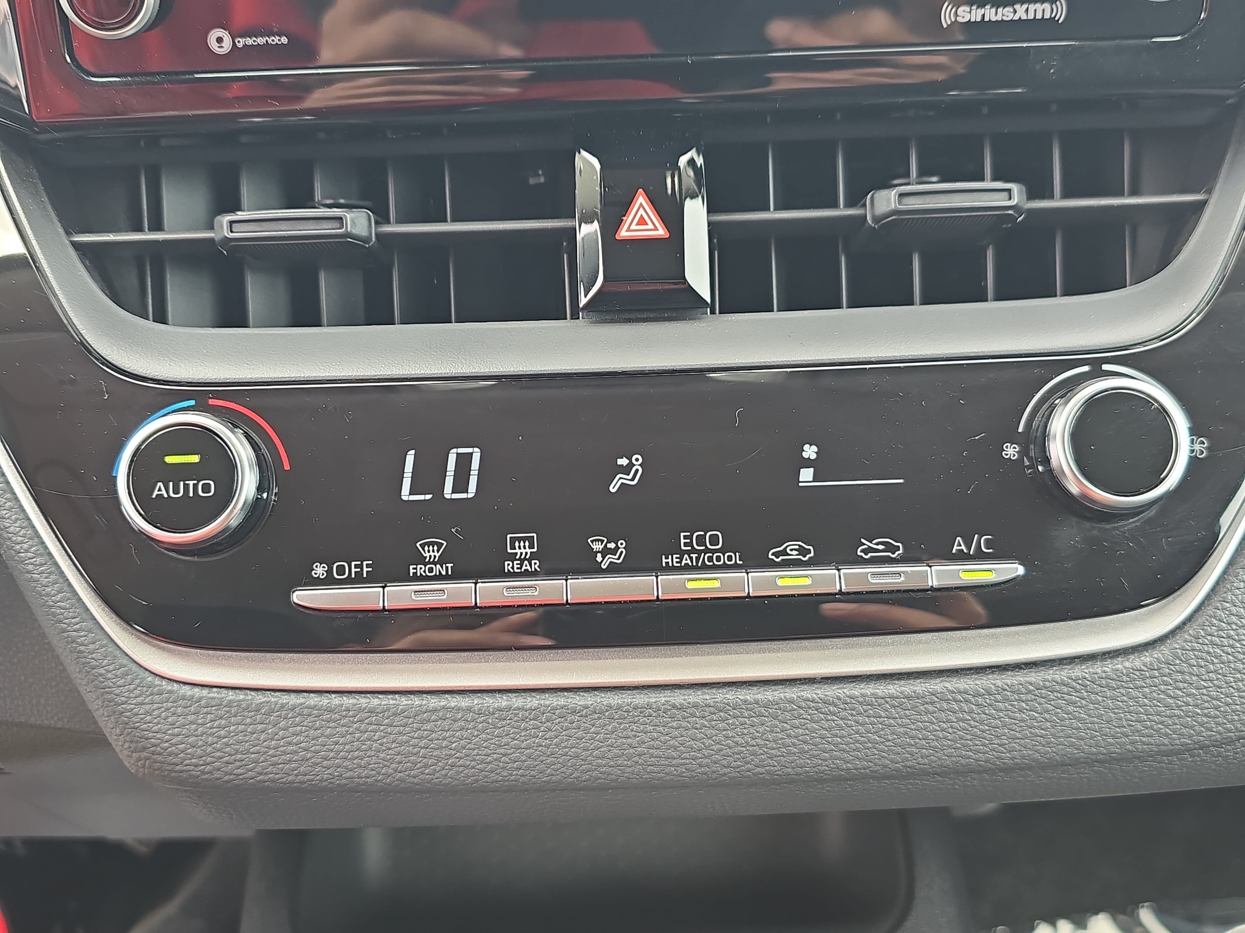 Used 2022 Toyota Corolla LE FWD image 22