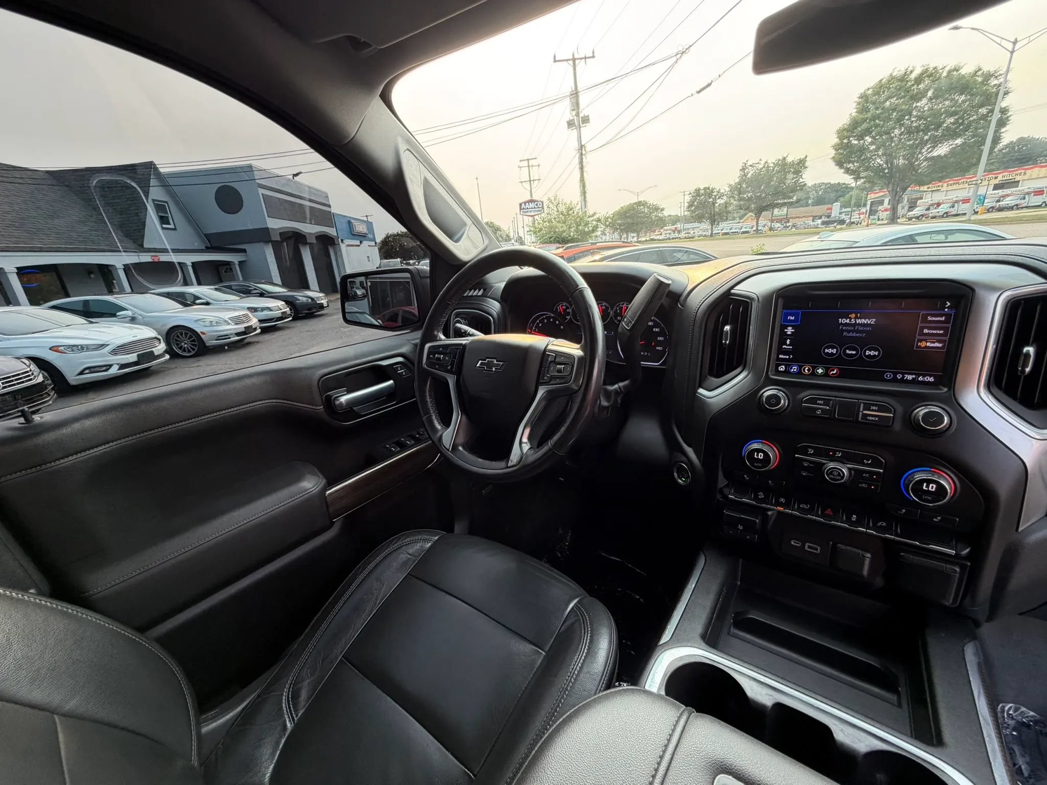 Used 2020 Chevrolet Silverado 1500 LT Trail Boss AWD/4WD image 21