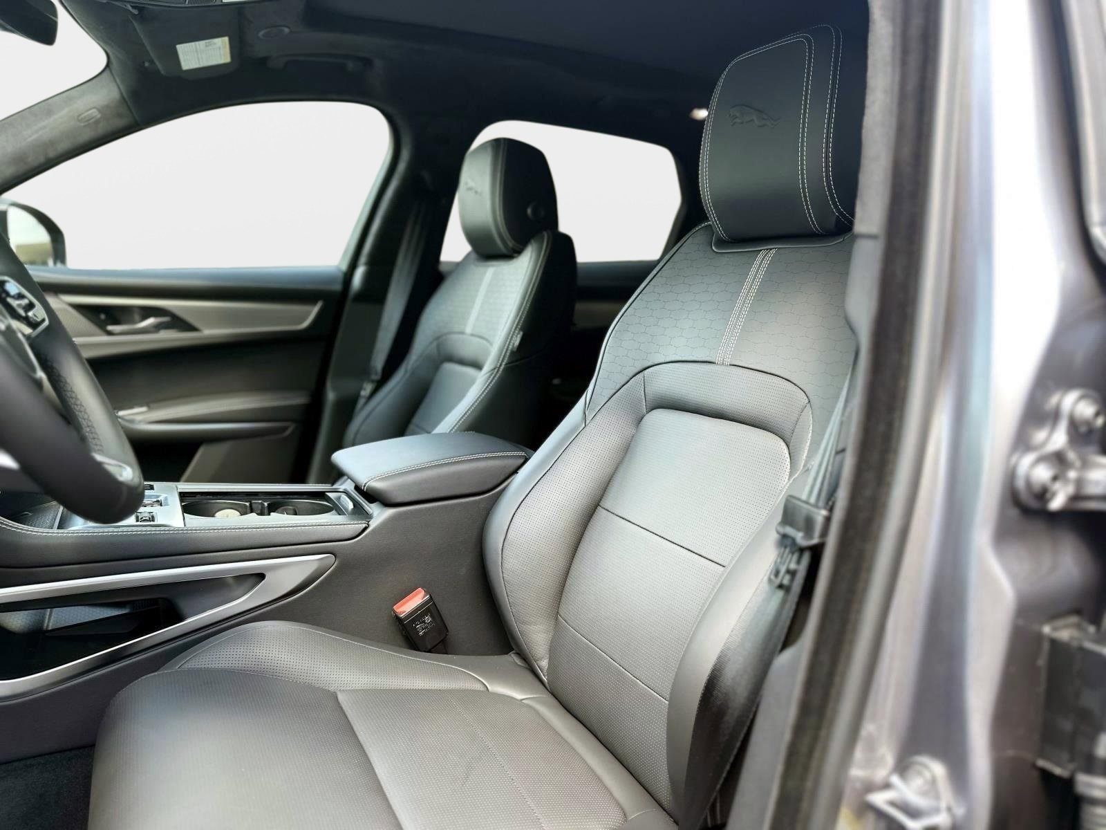 New 2026 Jaguar F-PACE R-Dynamic S AWD/4WD image 18