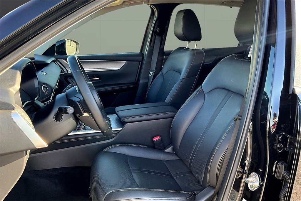 Certified 2025 MAZDA CX-70 3.3 Turbo w/ Preferred Package image 23