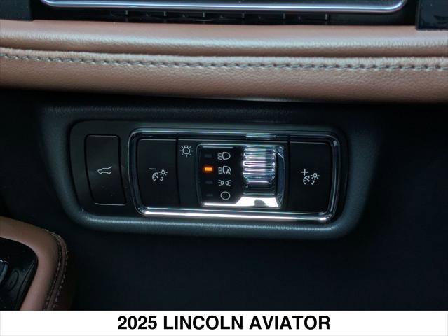 Used 2025 Lincoln Aviator Reserve w/ Equipment Group 201A image 20
