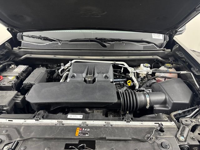 Used 2024 Chevrolet Colorado Z71 w/ LPO, Dark Essentials Package AWD/4WD image 36