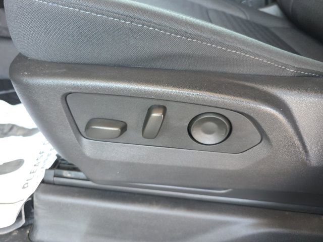 Used 2024 Chevrolet Silverado 1500 LT image 23