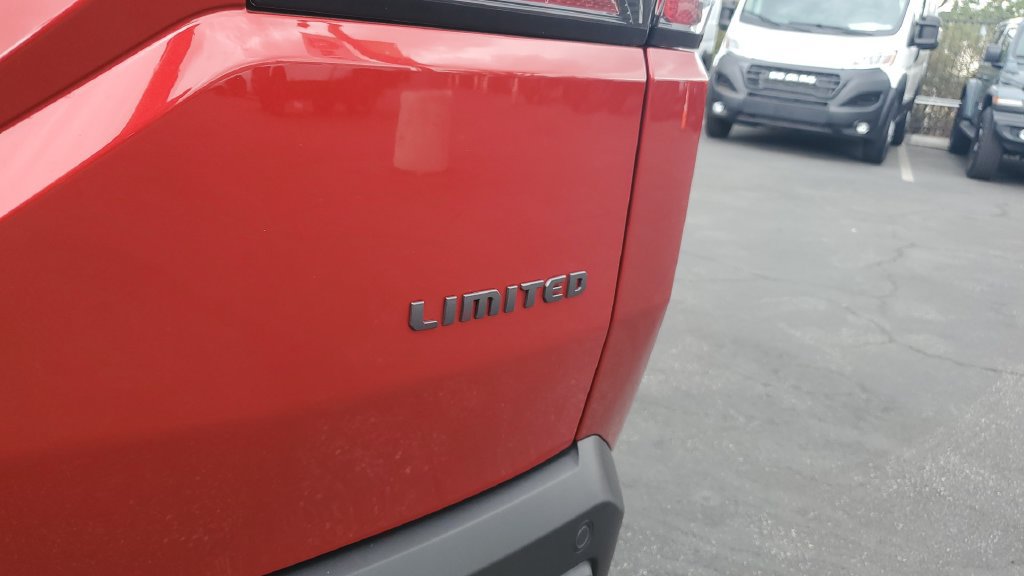 Used 2026 Jeep Cherokee Limited AWD/4WD image 10