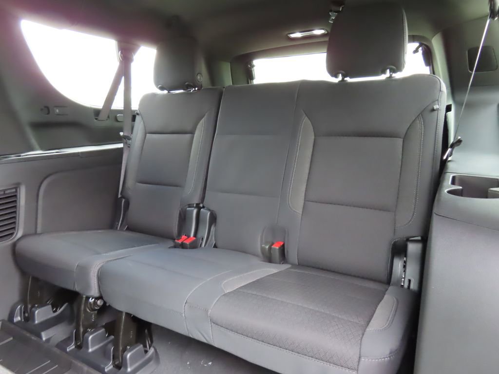 New 2026 Chevrolet Suburban LS AWD/4WD image 25