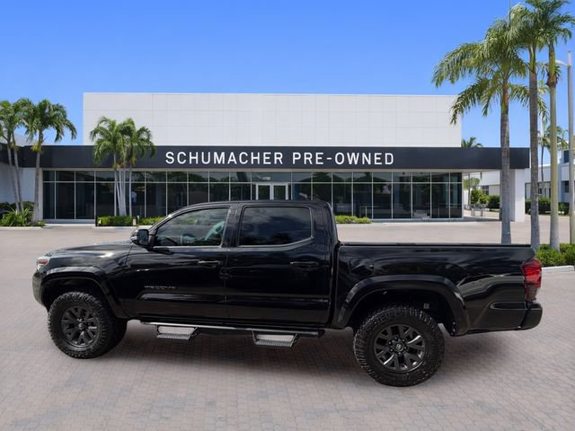 Used 2023 Toyota Tacoma SR5 w/ Technology Package AWD/4WD image 4