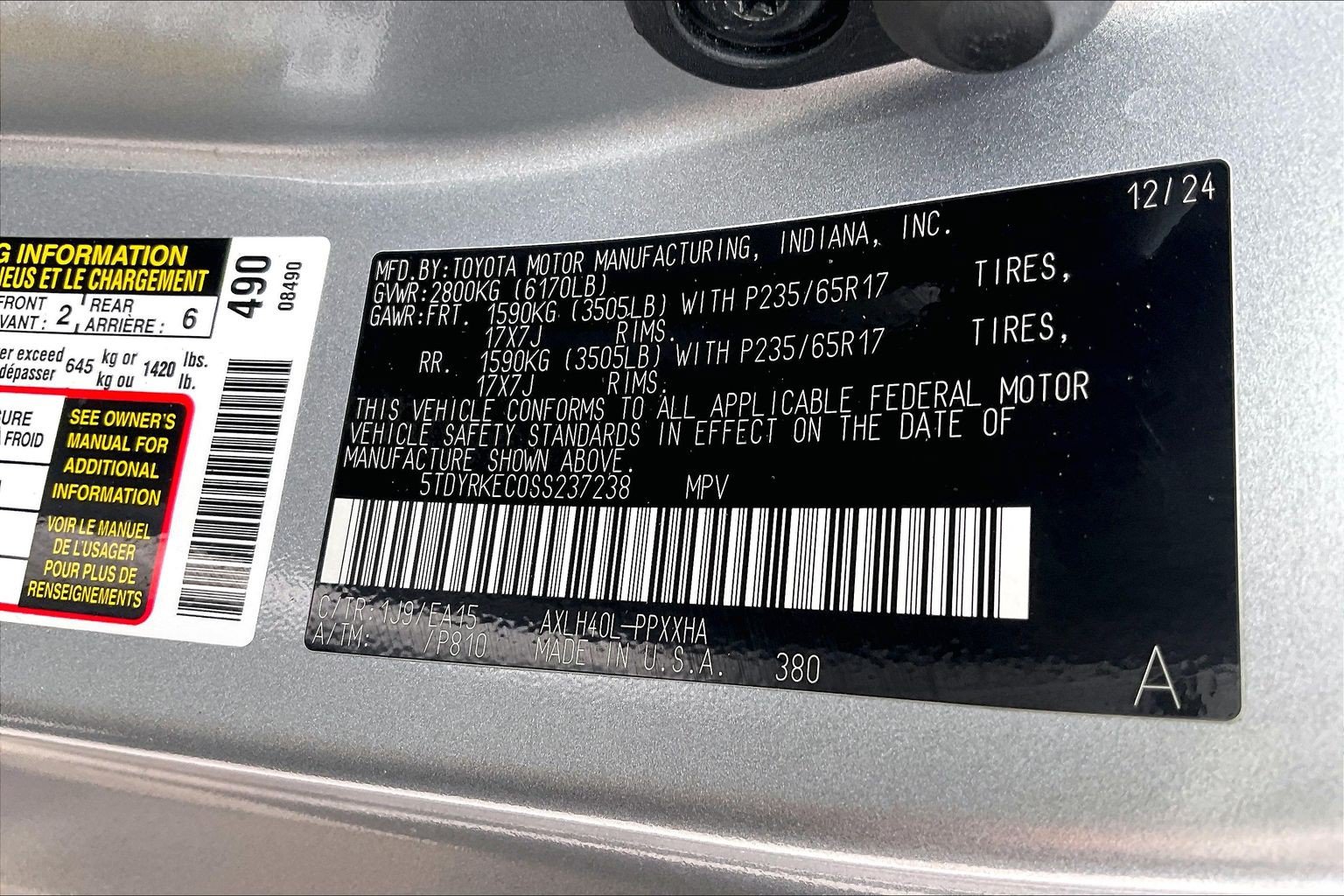 Used 2025 Toyota Sienna XLE FWD image 38