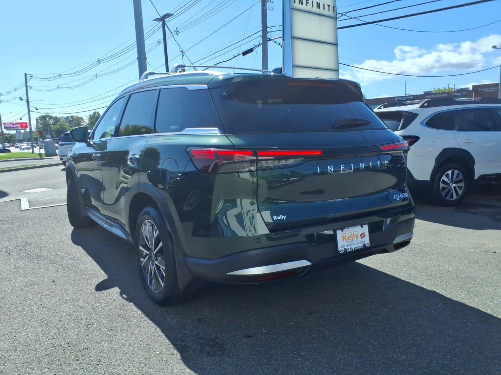 Certified 2026 INFINITI QX60 Luxe w/ Cargo Package AWD/4WD image 7