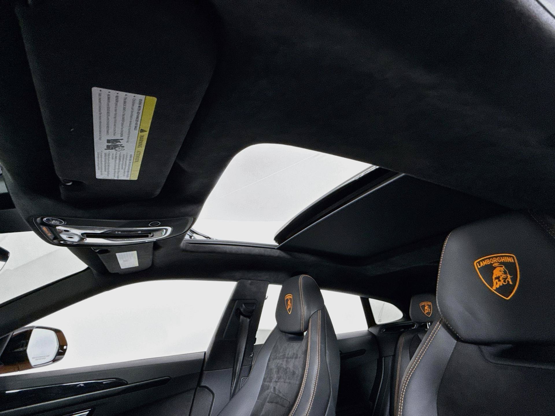 Used 2022 Lamborghini Urus AWD/4WD image 14