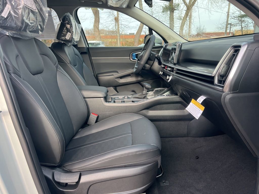New 2026 Kia Sorento S w/ S Panoramic Sunroof Package image 16