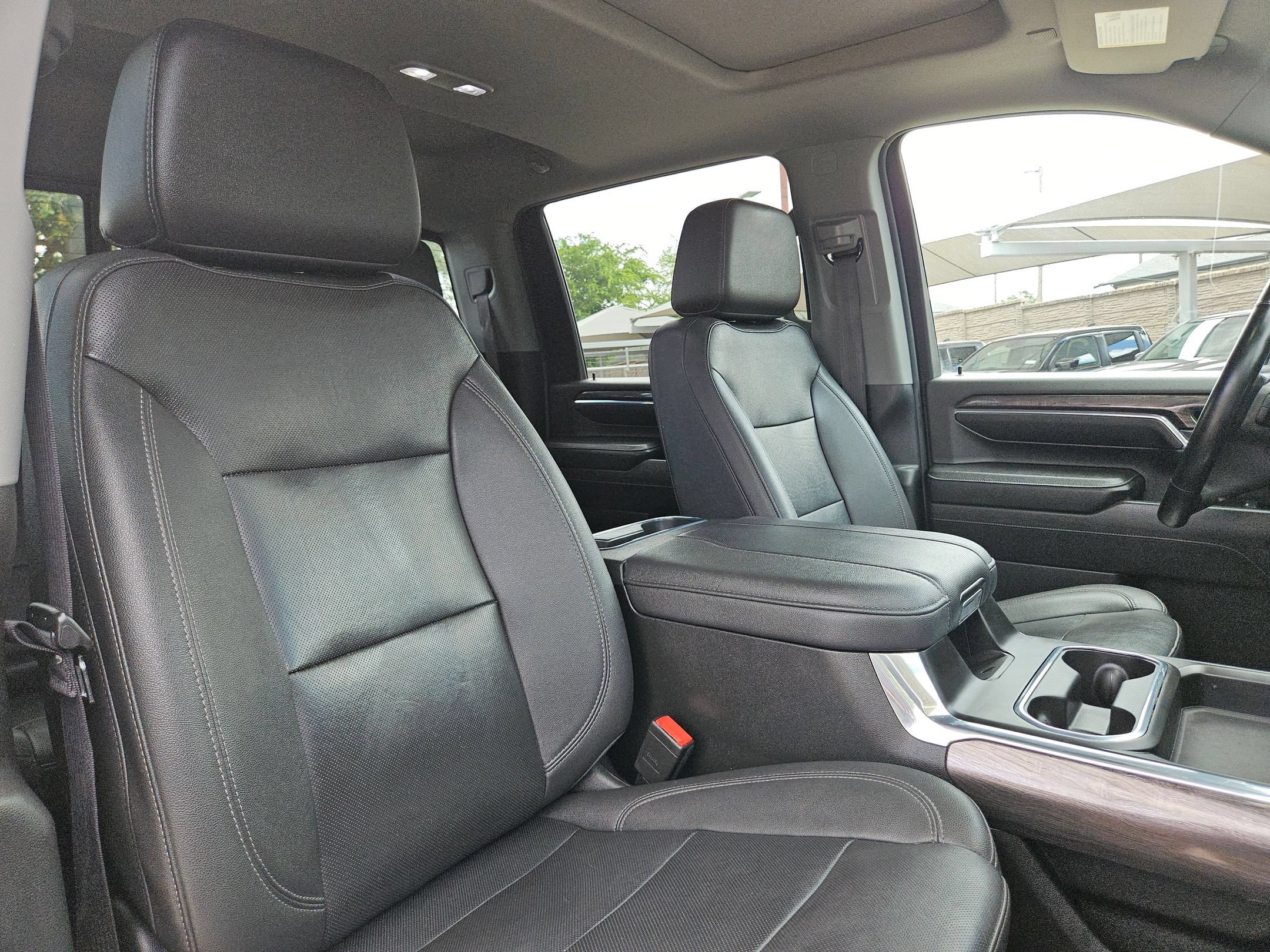 Used 2024 Chevrolet Silverado 2500 LTZ w/ LTZ Plus Package AWD/4WD image 30