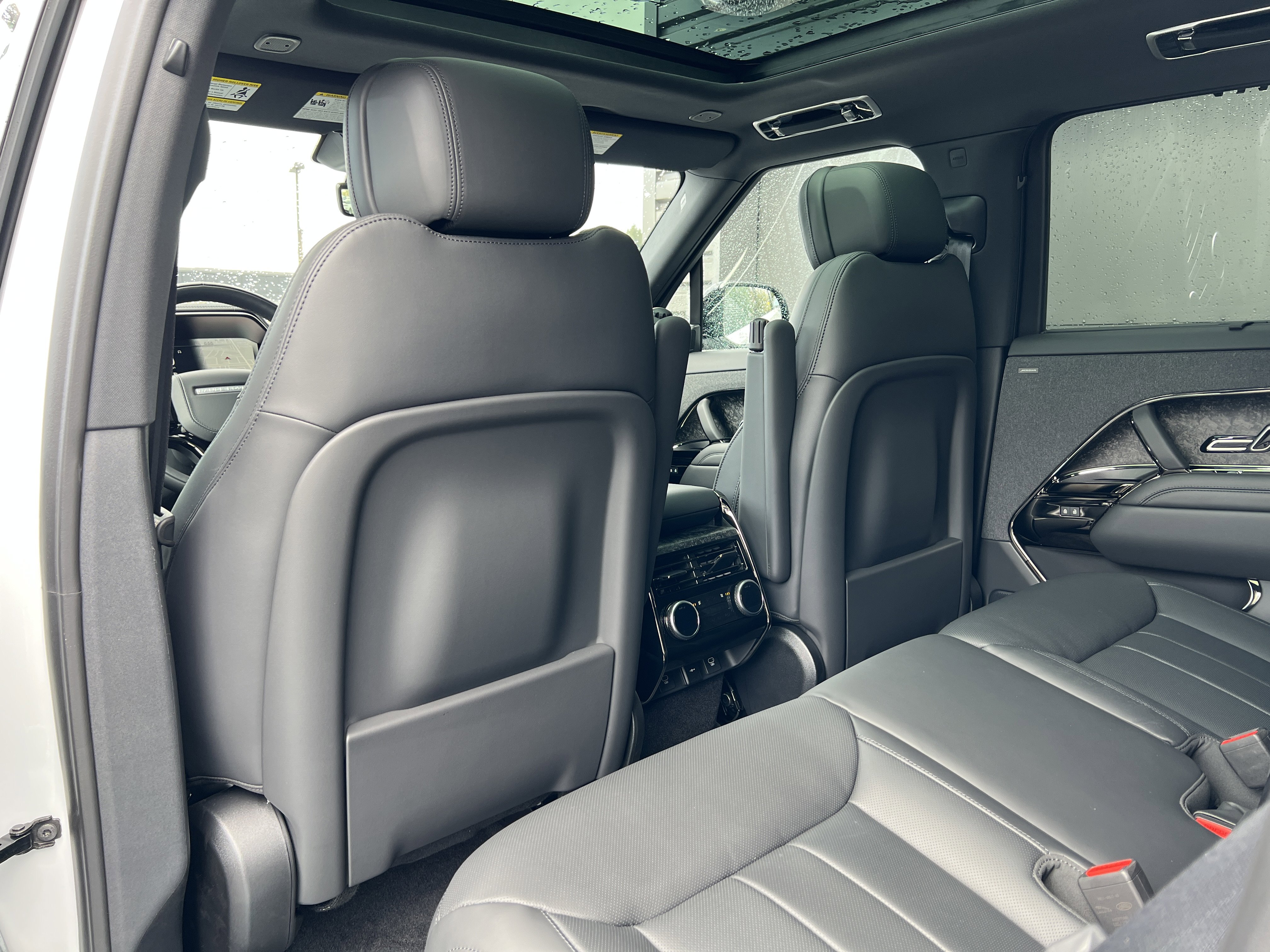 New 2025 Land Rover Range Rover Sport Dynamic SE image 16