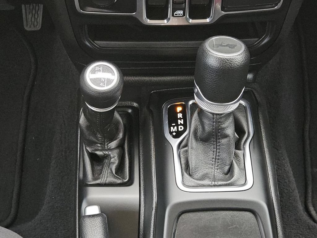 Used 2023 Jeep Wrangler Unlimited Sport AWD/4WD image 14