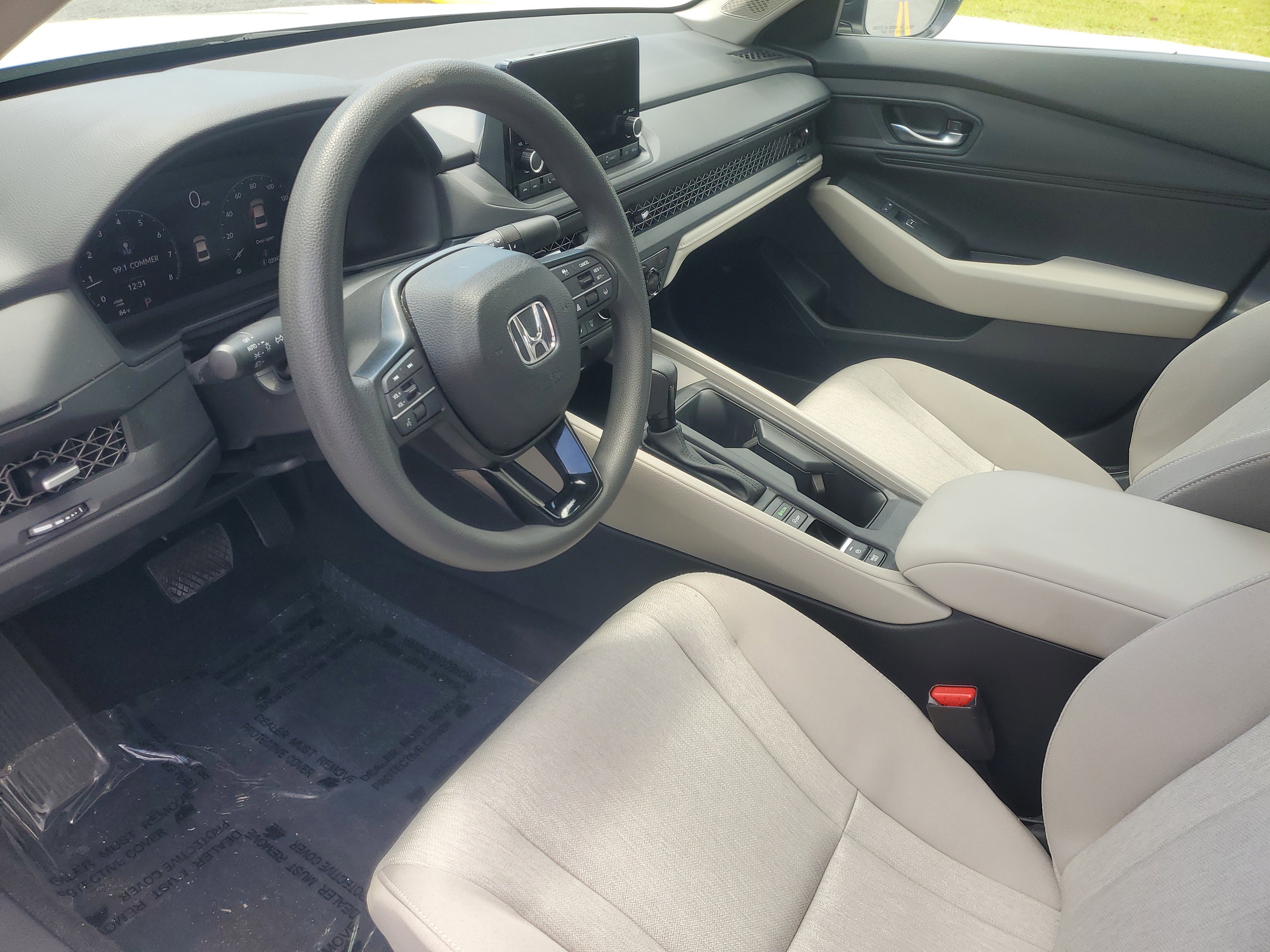 Used 2025 Honda Accord SE image 15