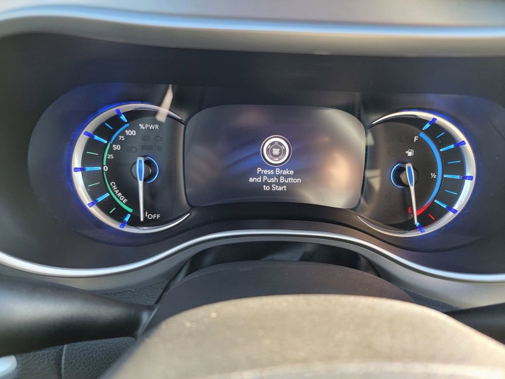 Used 2022 Chrysler Pacifica Touring-L w/ S Appearance Package image 19