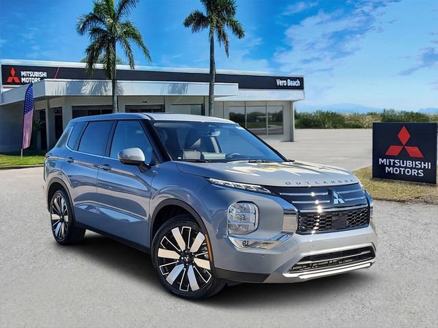 New 2026 Mitsubishi Outlander SE image 1