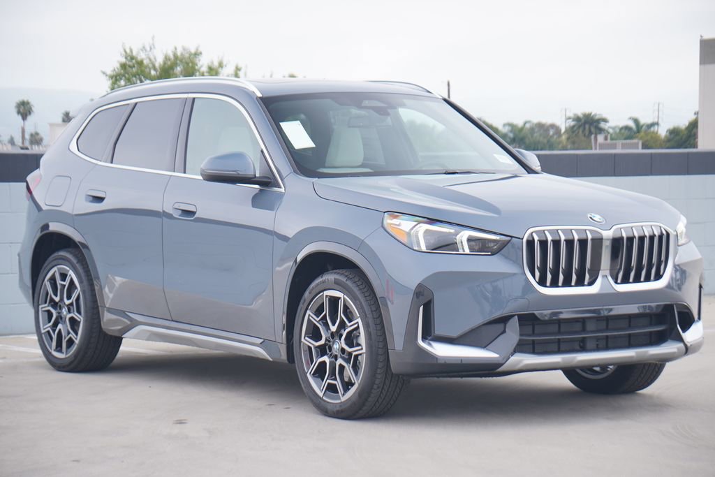New 2026 BMW X1 xDrive28i w/ Convenience Package image 3