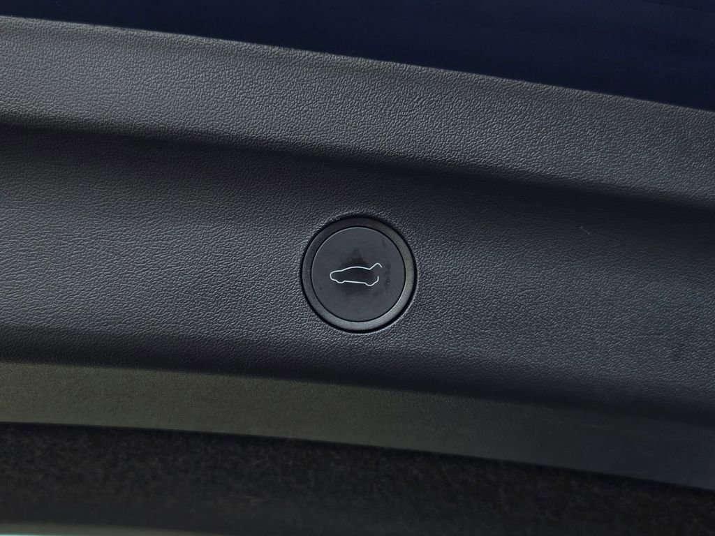 Used 2023 Tesla Model Y Long Range image 25