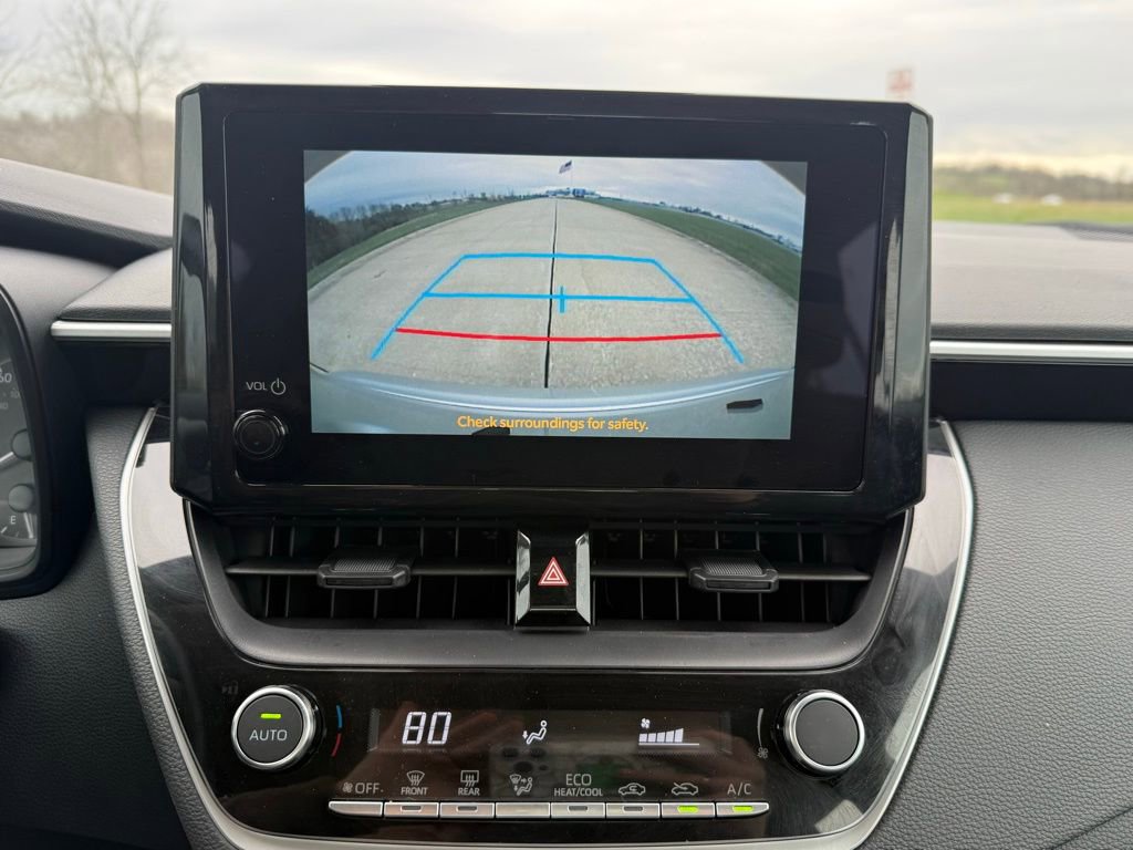 Used 2025 Toyota Corolla LE FWD image 39