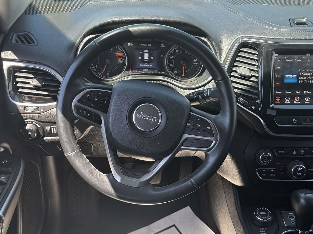Used 2019 Jeep Cherokee Limited AWD/4WD image 14