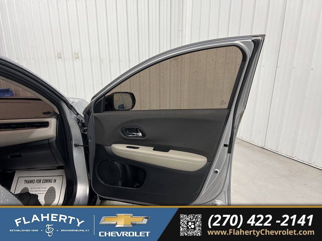 Used 2019 Honda HR-V LX image 14