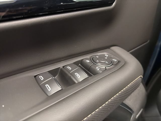 New 2026 Chevrolet Tahoe Premier w/ Sun And Tow Package AWD/4WD image 11