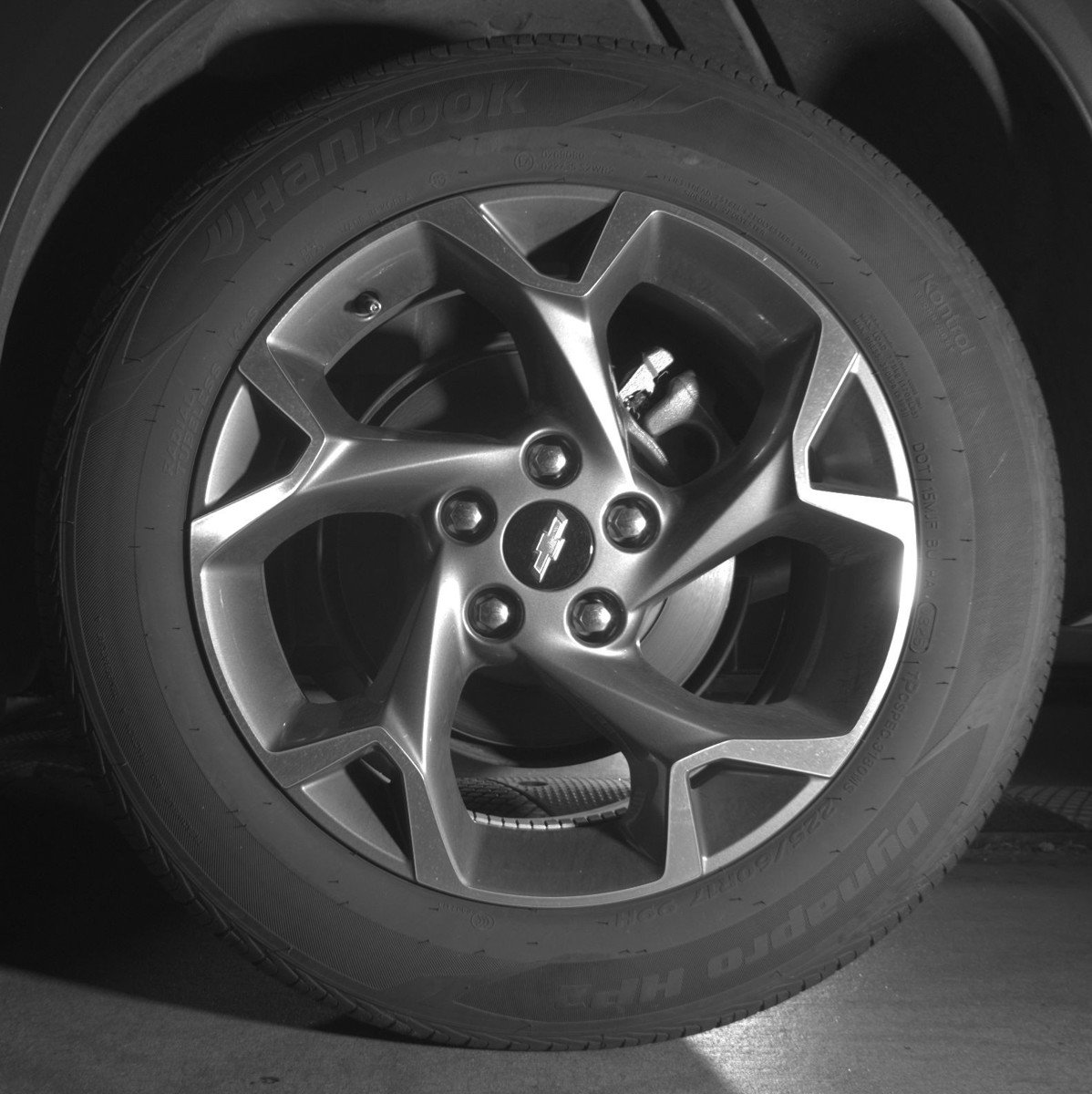Used 2025 Chevrolet Trax LT FWD image 14