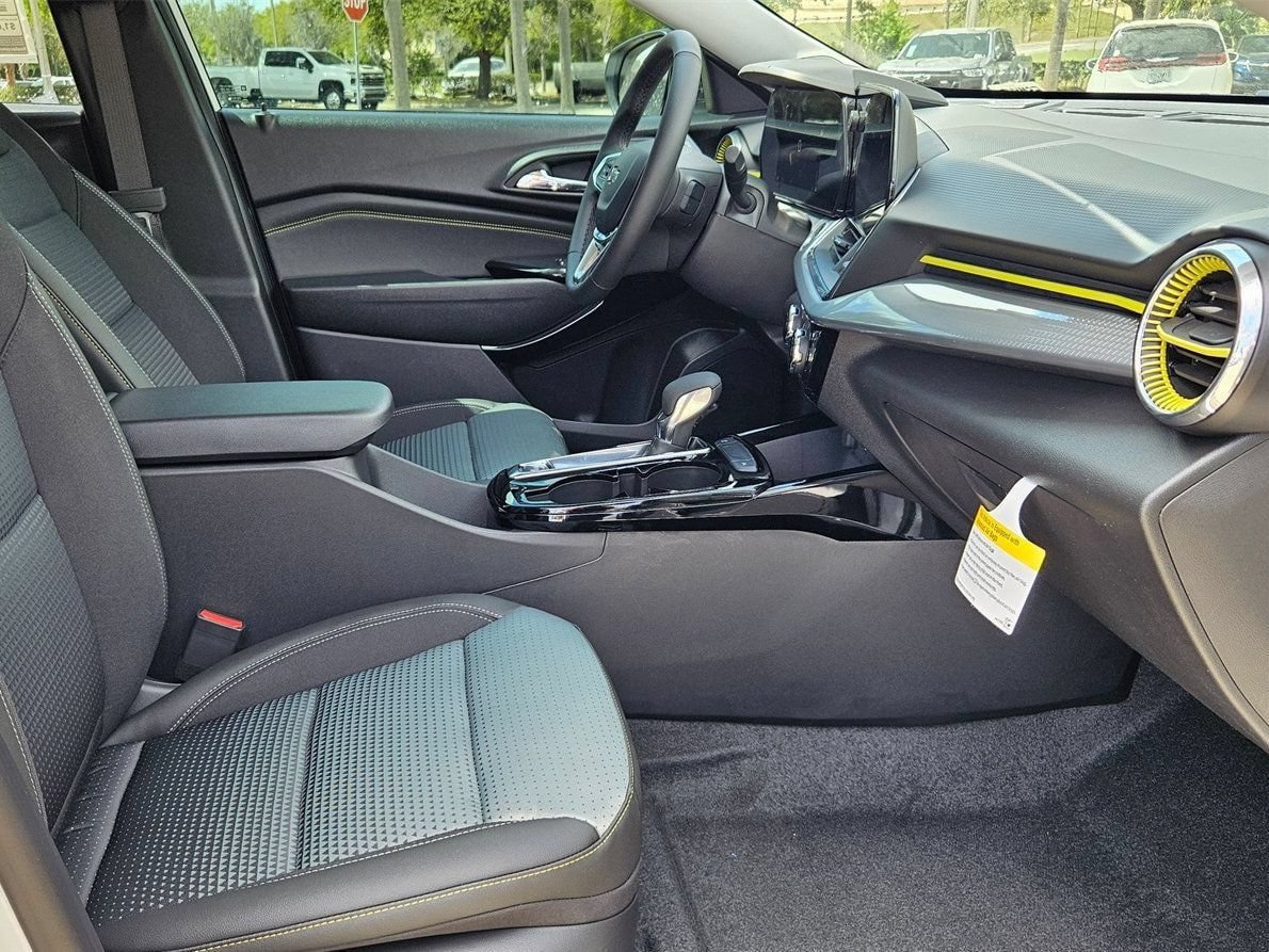 New 2026 Chevrolet Trax LT w/ Driver Confidence Package FWD image 26