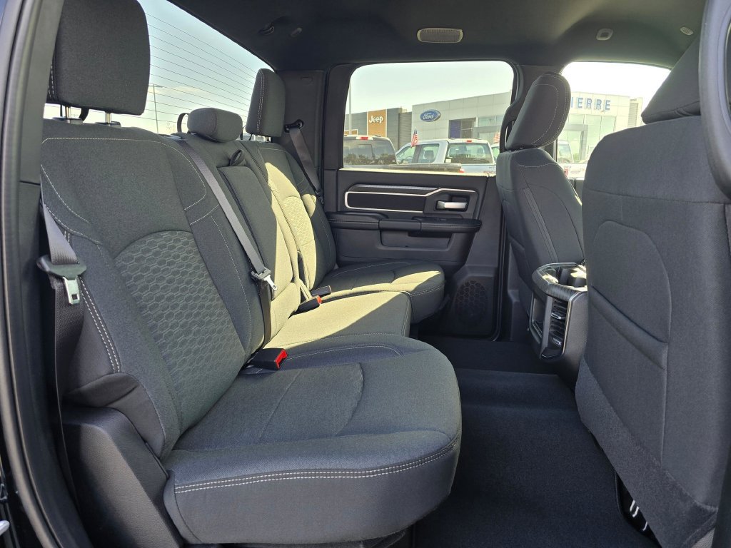 New 2026 RAM 3500 Big Horn AWD/4WD image 13