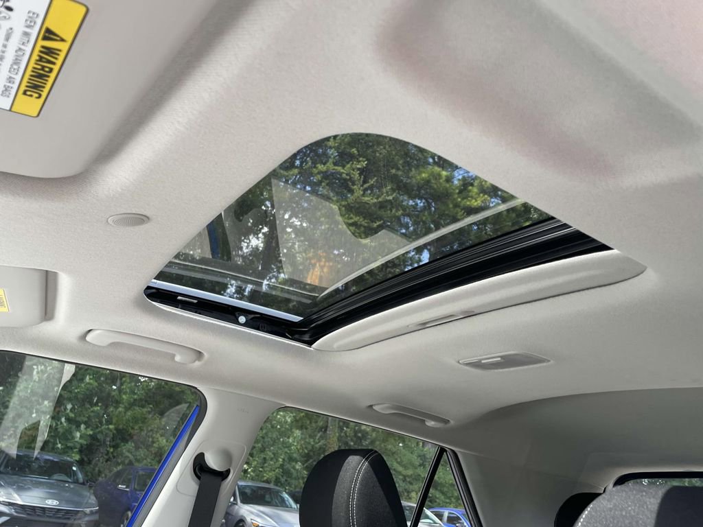 New 2025 Hyundai Venue SEL image 15