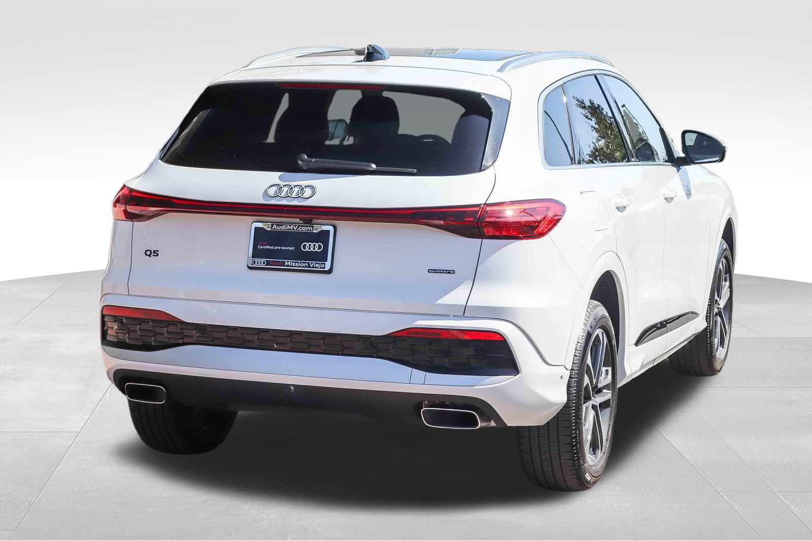 Certified 2025 Audi Q5 Premium w/ Convenience Package AWD/4WD image 8
