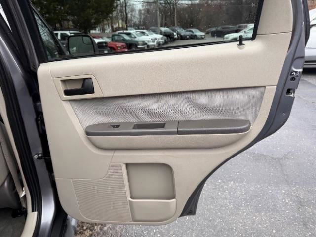 Used 2010 Ford Escape XLT FWD image 31