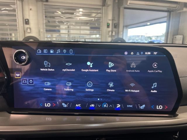New 2026 Chevrolet Traverse LT w/ Driver Confidence Package AWD/4WD image 19