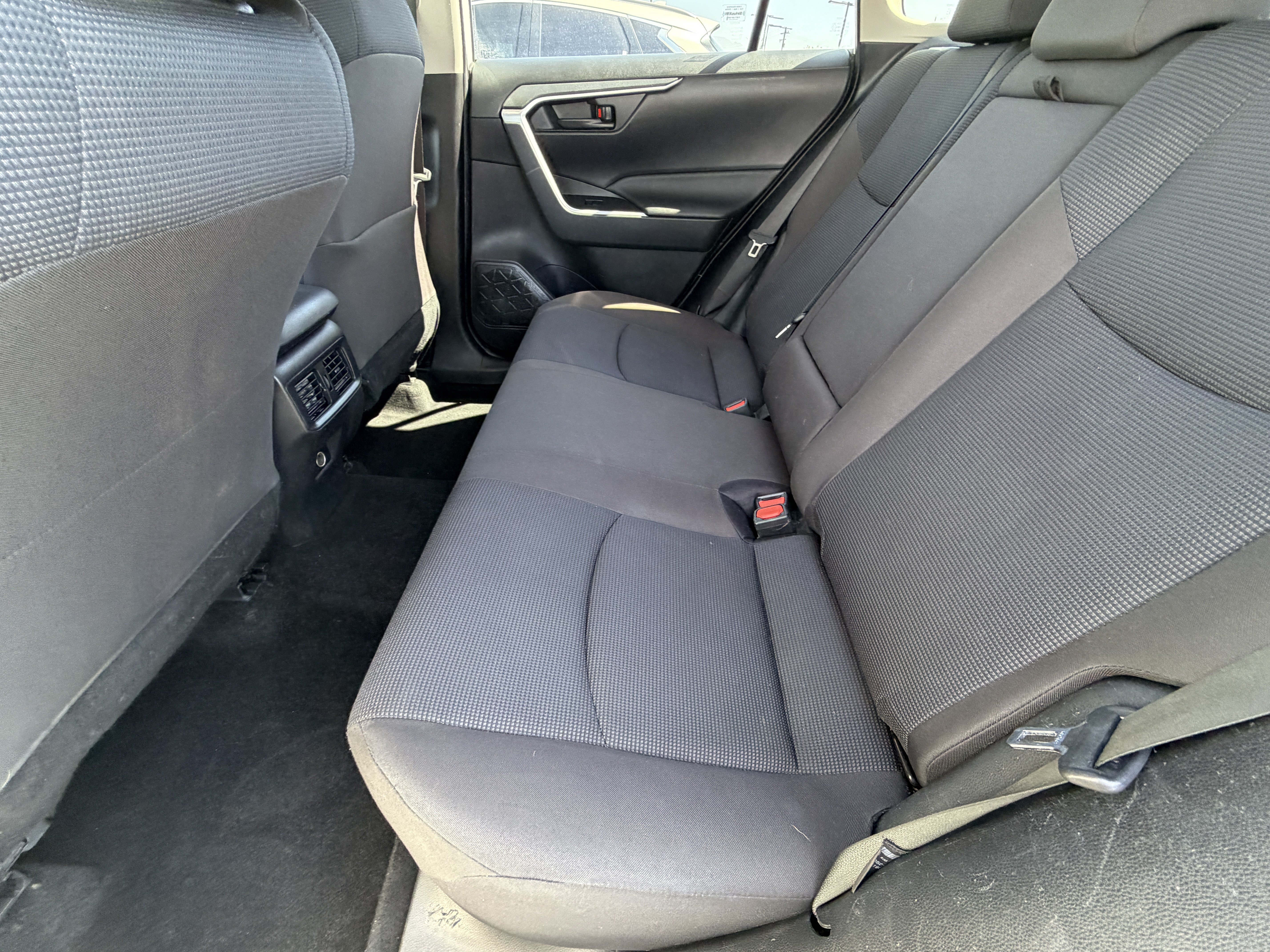 Used 2023 Toyota RAV4 LE FWD image 25