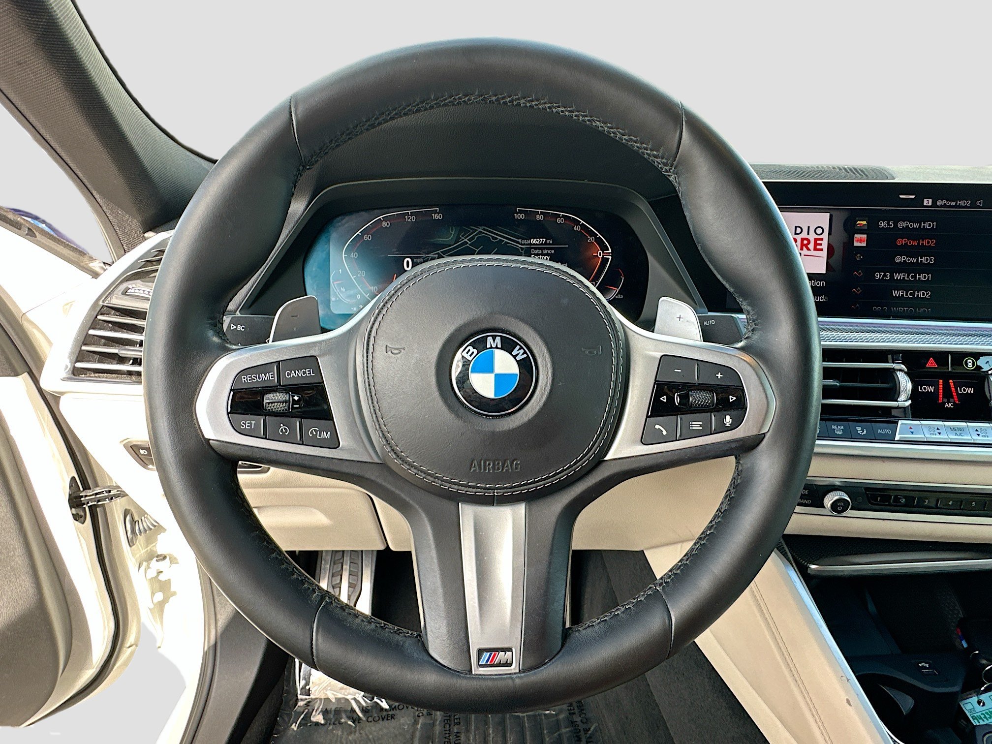 Used 2021 BMW X6 xDrive40i w/ M Sport Package AWD/4WD image 11