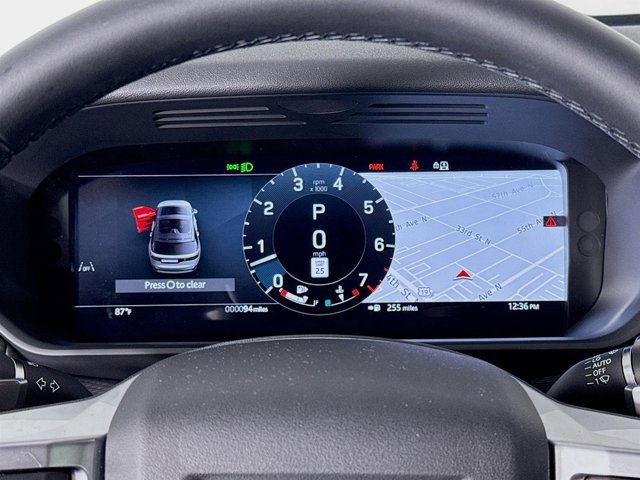 Used 2025 Land Rover Discovery Dynamic SE image 13