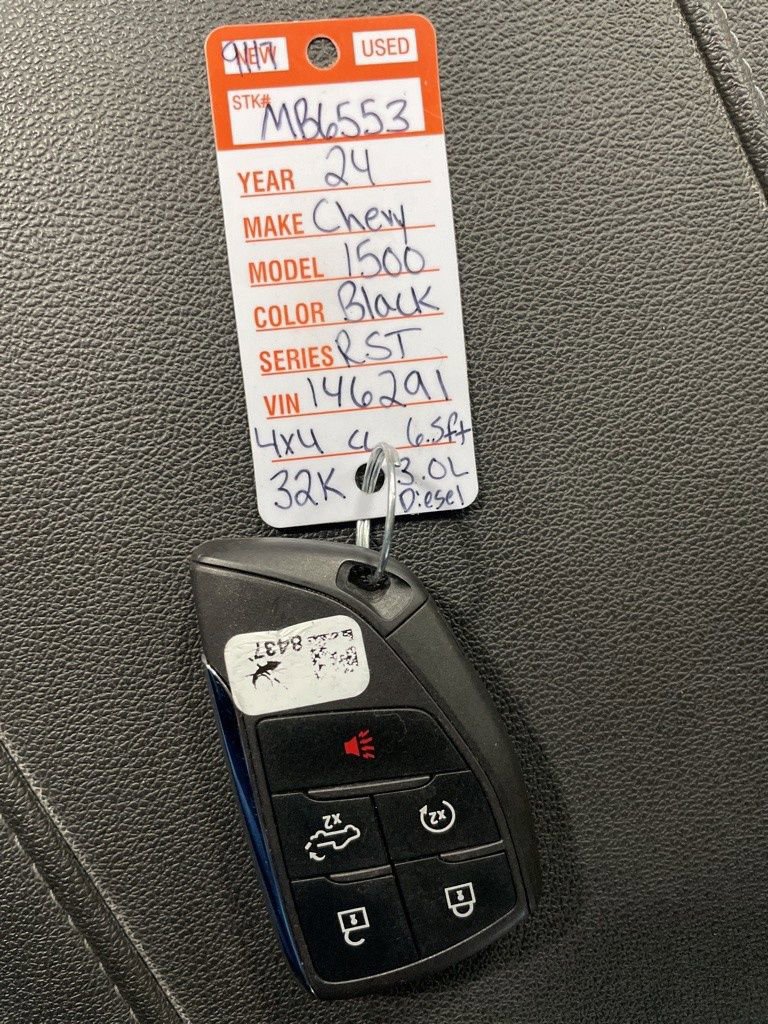 Used 2024 Chevrolet Silverado 1500 RST AWD/4WD image 56