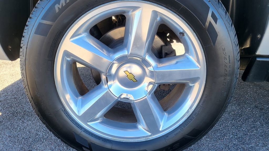 Used 2011 Chevrolet Avalanche LT w/ Texas Edition image 13