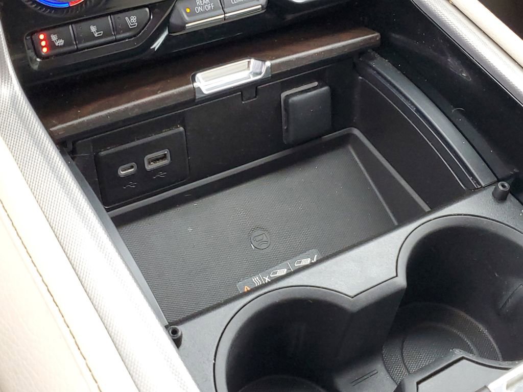 Certified 2023 GMC Yukon Denali w/ Advanced Technology Package image 21