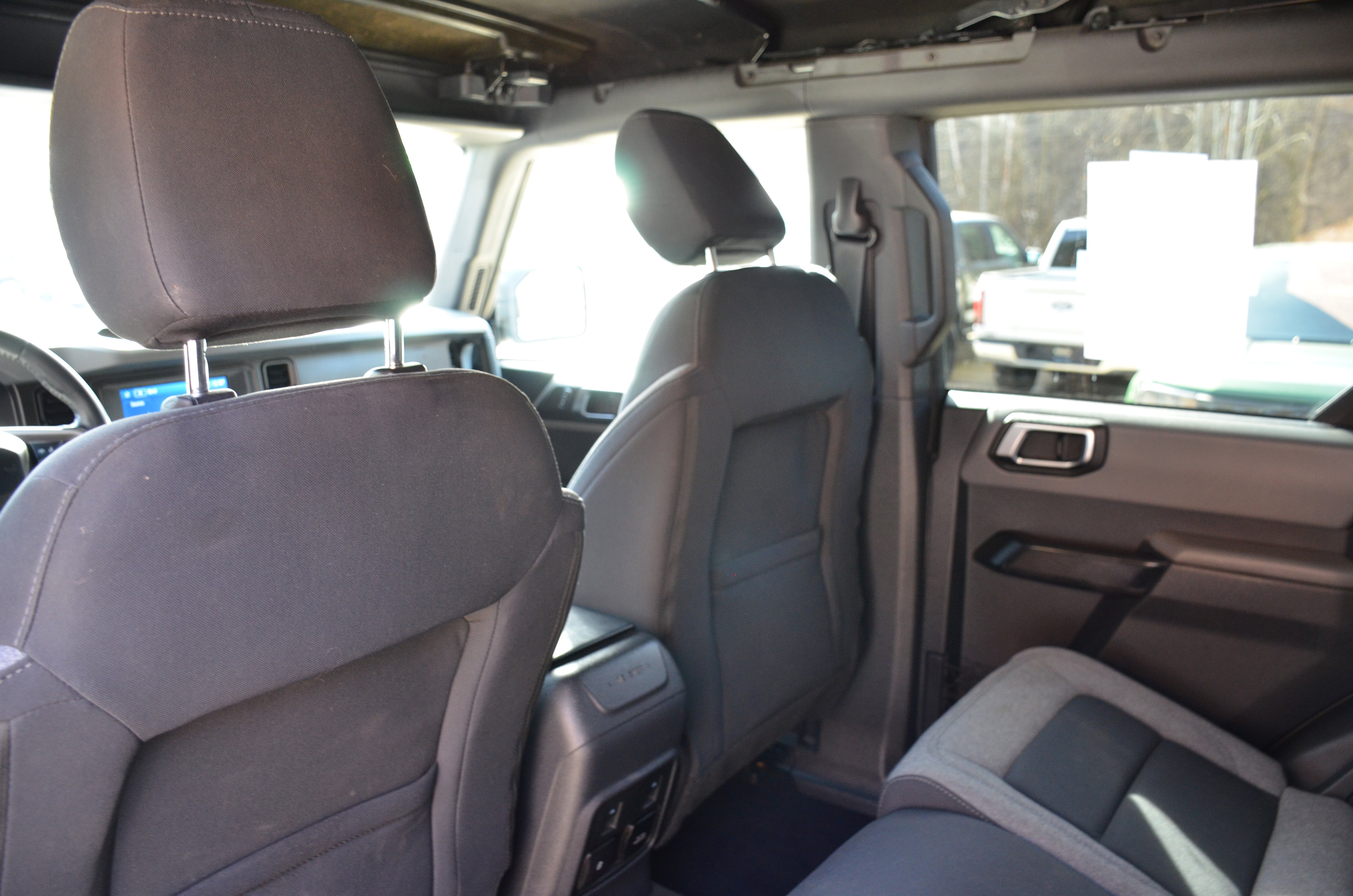 Used 2022 Ford Bronco Big Bend w/ Sasquatch Package image 19