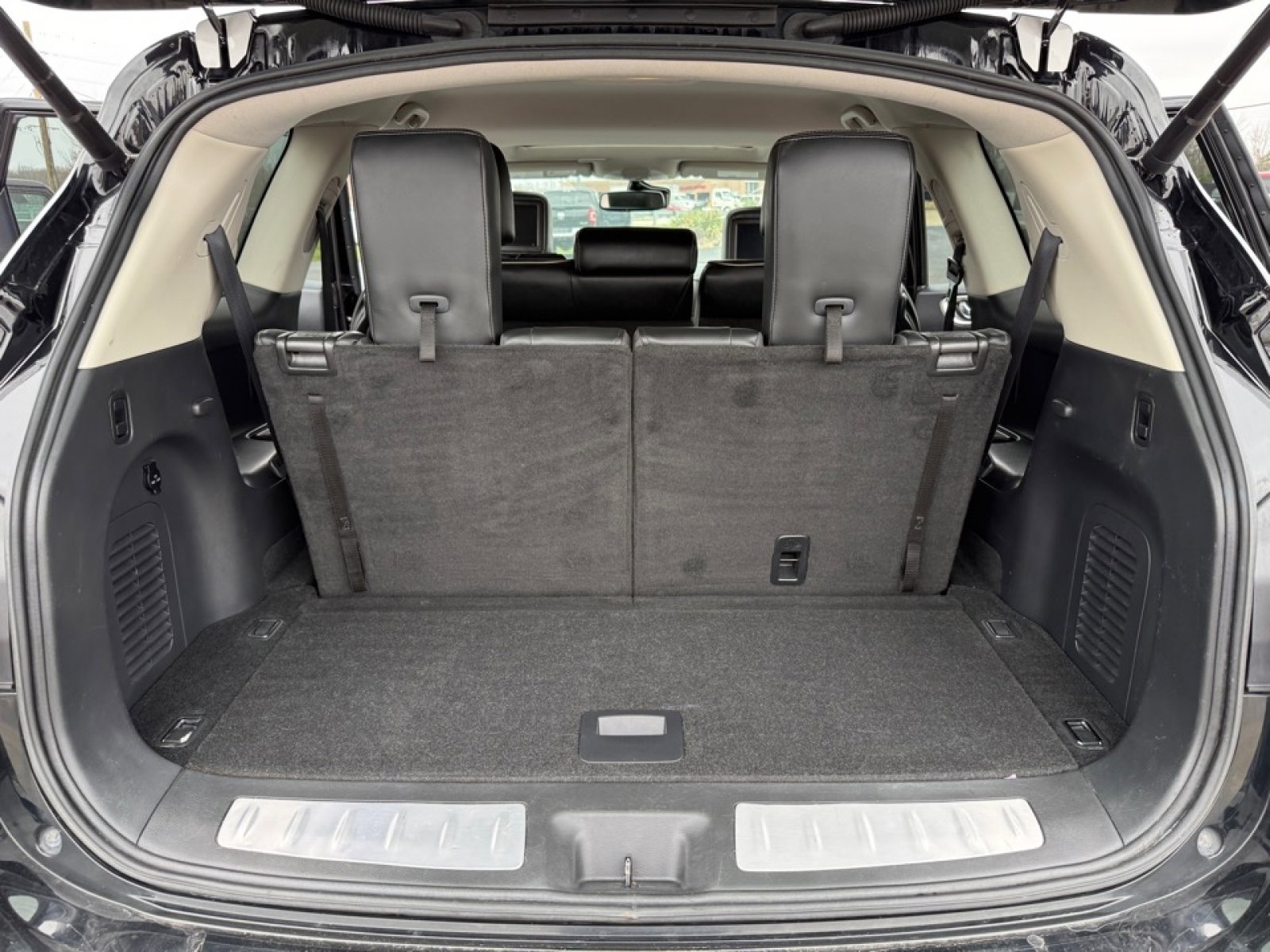 Used 2019 INFINITI QX60 Luxe w/ Essential Package AWD/4WD image 34