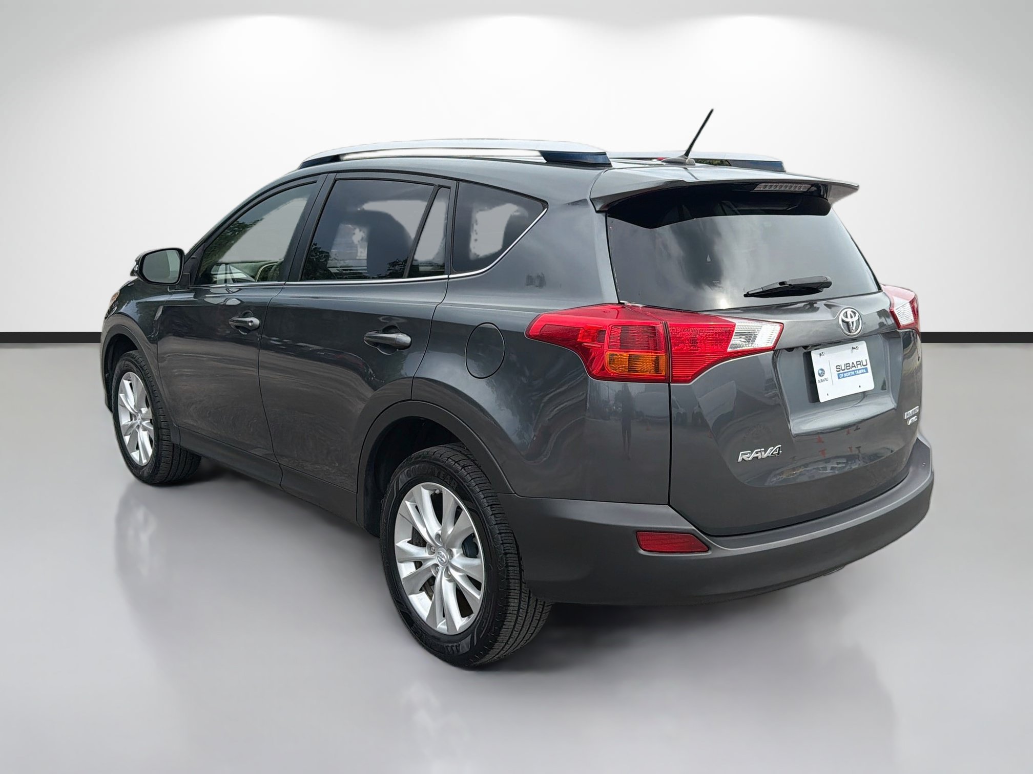 Used 2015 Toyota RAV4 Limited AWD/4WD image 5