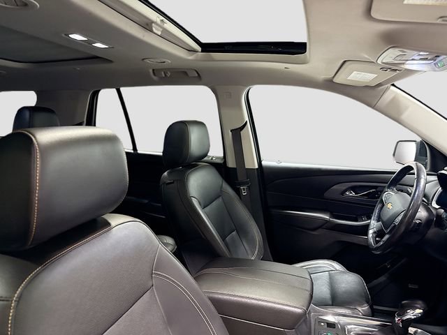 Used 2021 Chevrolet Traverse Premier image 32