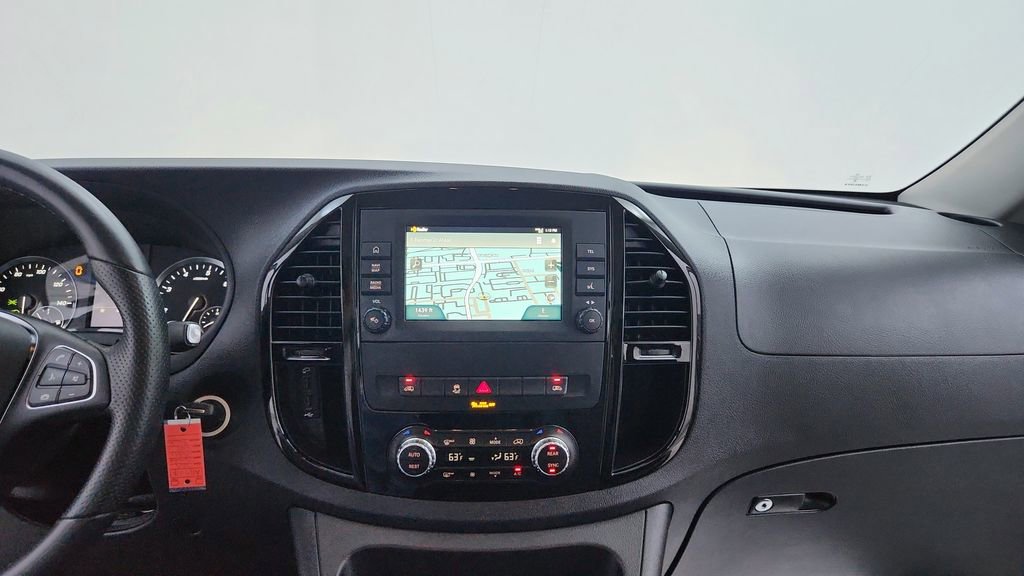 Used 2023 Mercedes-Benz Metris Passenger image 33