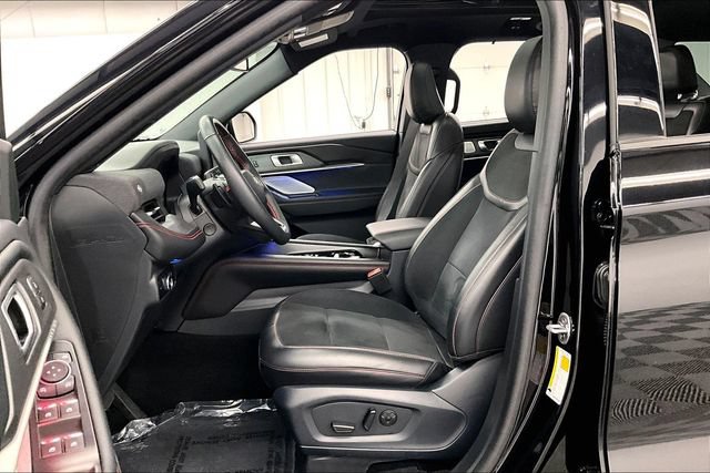 Used 2025 Ford Explorer ST AWD/4WD image 24
